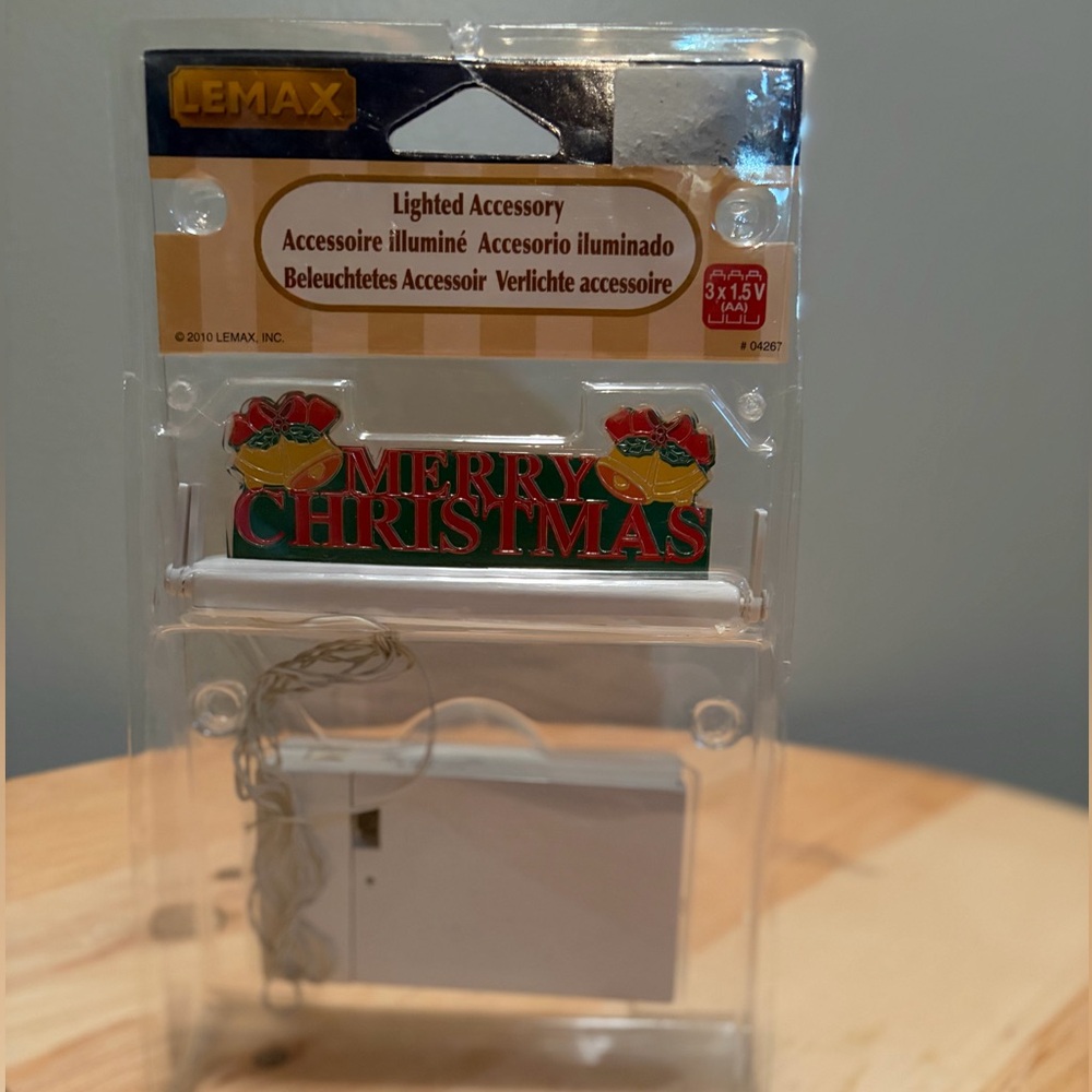 Lemax Lighted Christmas Accessory - White and Red